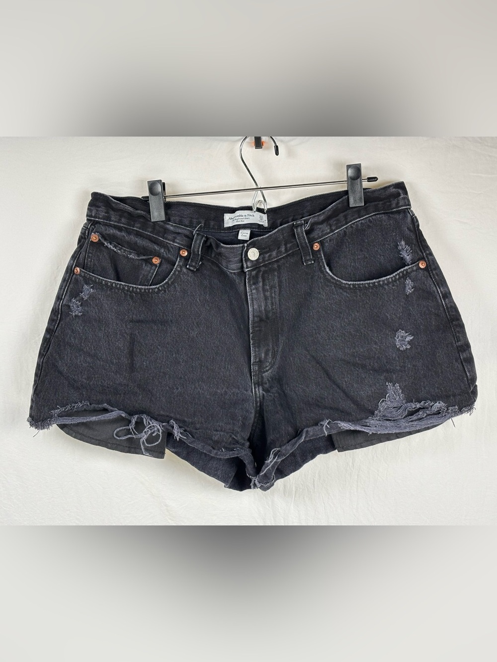 Abercrombie & Fitch women’s 16 33 Faded Black Distressed boyfriend Denim Shorts